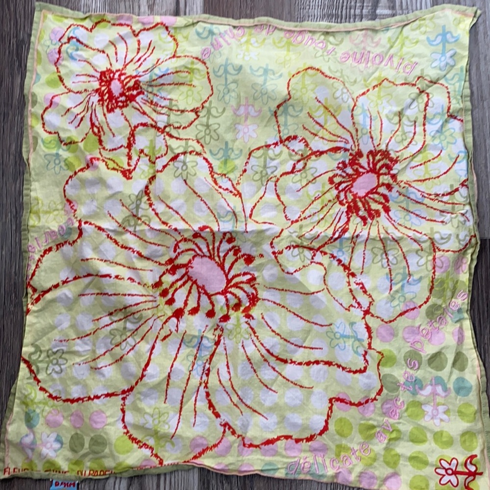 DPAM scarf